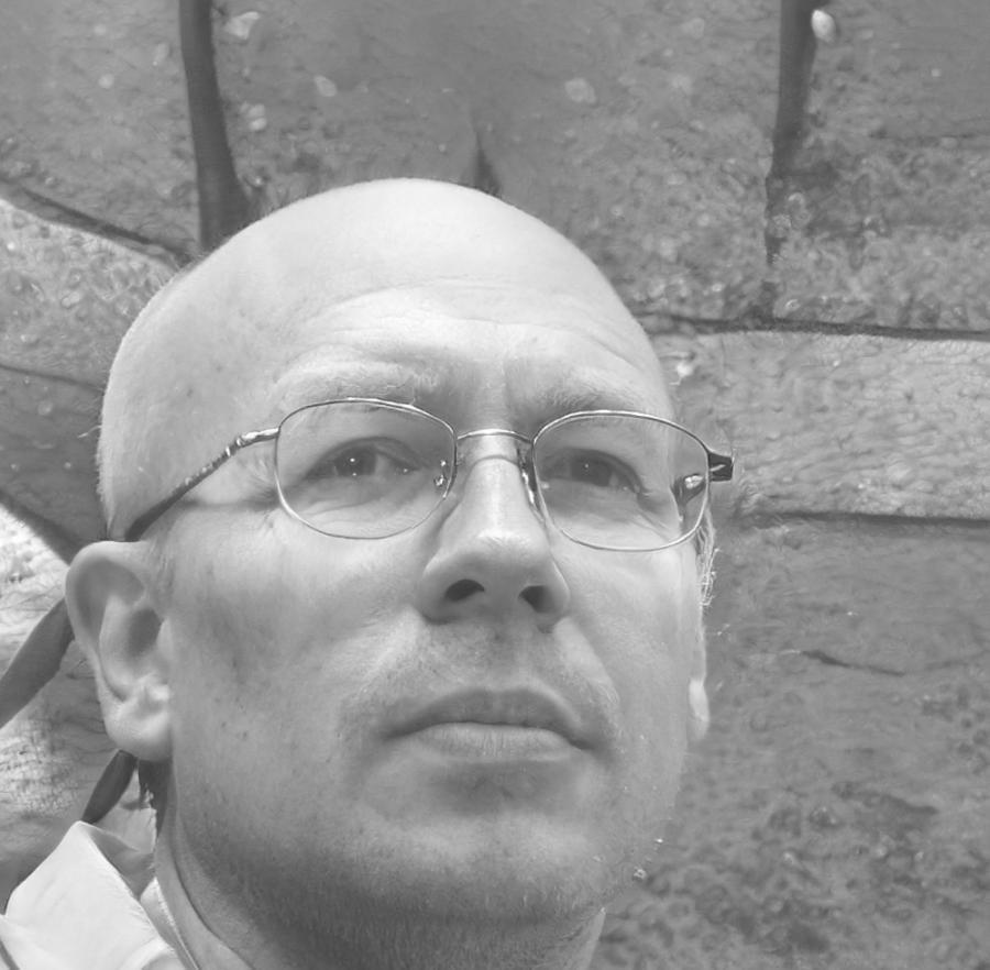 Portrait de Pierre Martin, spécialiste en éducation financière